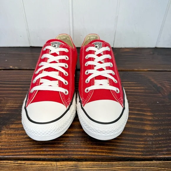 Converse Chuck Taylor All Star Low Top Sneakers – Fire Engine Red Women’s Size 9 - Picture 3 of 9